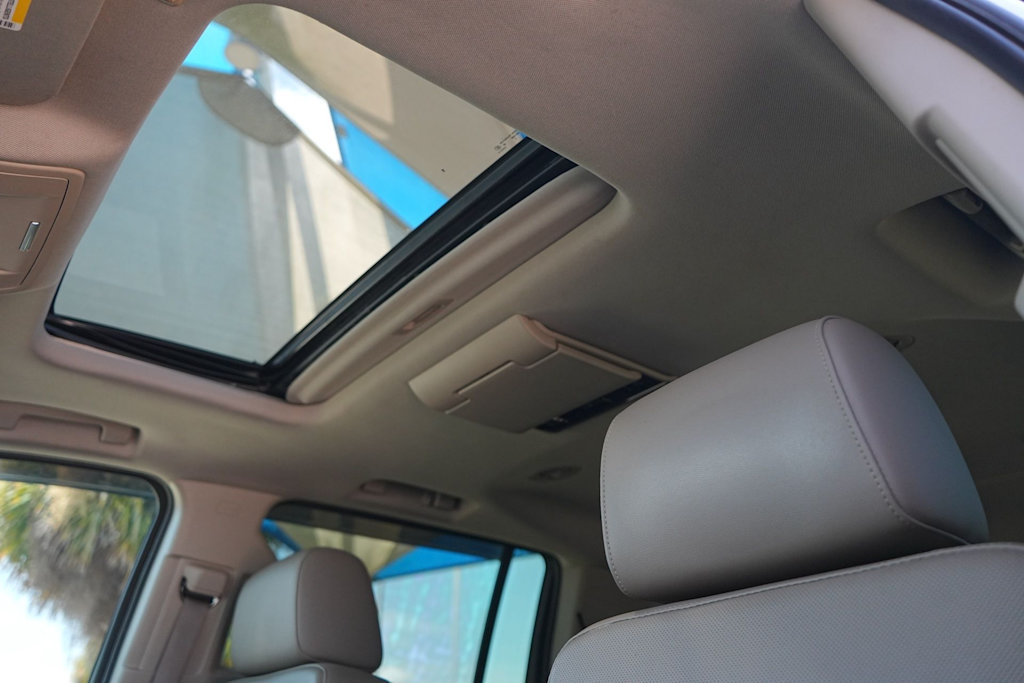 Thumbnail: 2016 Chevrolet Suburban - 27