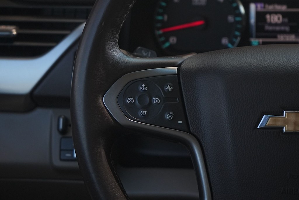 Thumbnail: 2016 Chevrolet Suburban - 22