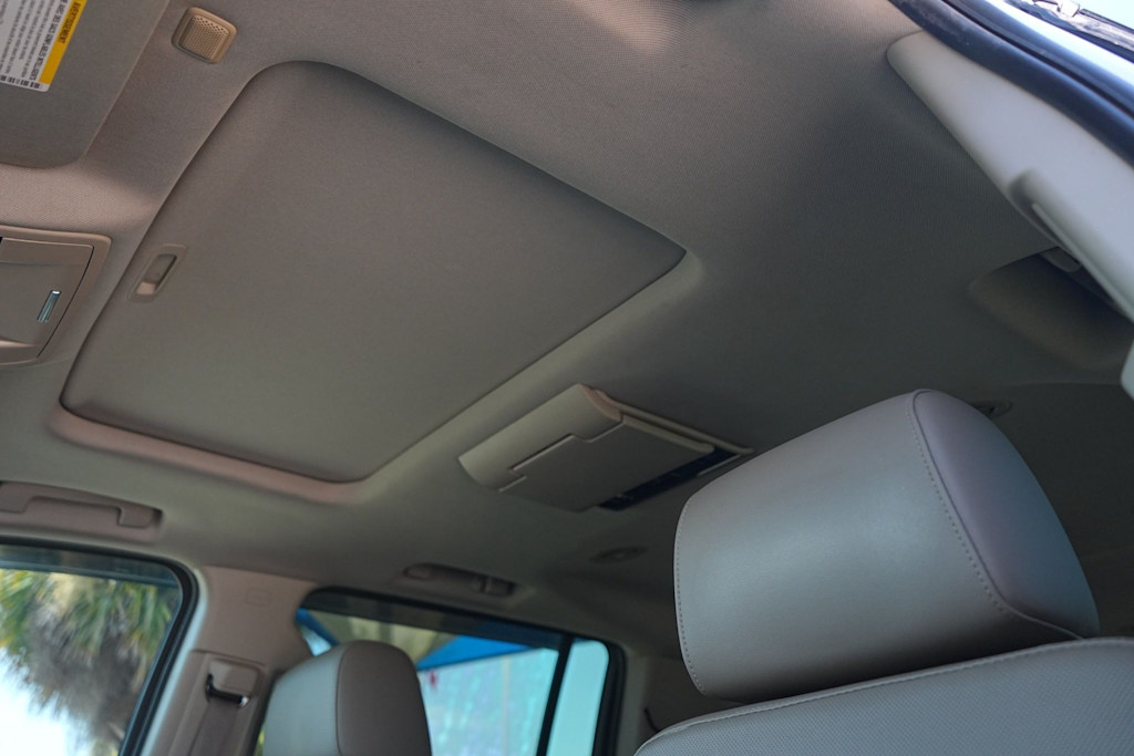 Thumbnail: 2016 Chevrolet Suburban - 28