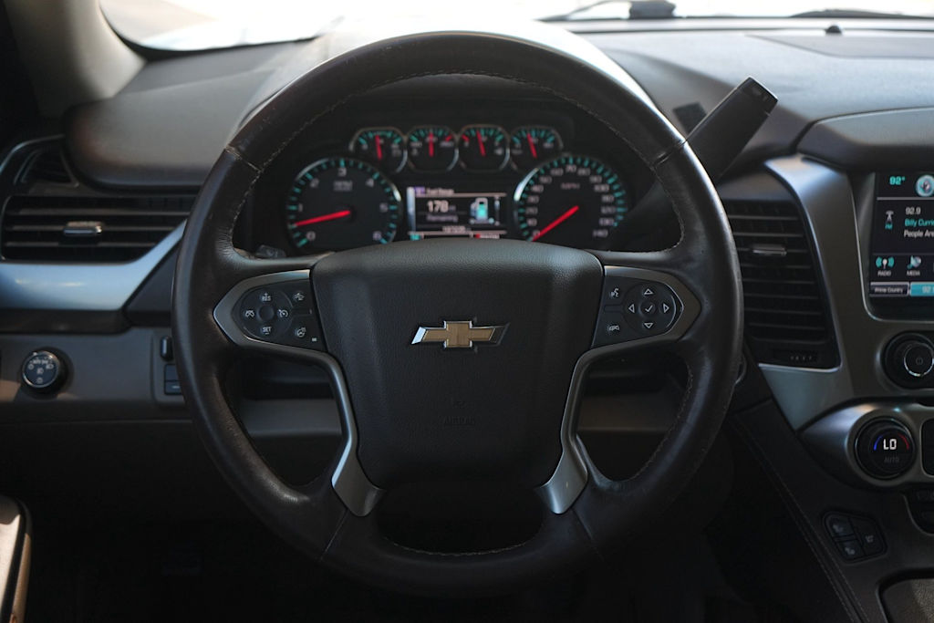 Thumbnail: 2016 Chevrolet Suburban - 14