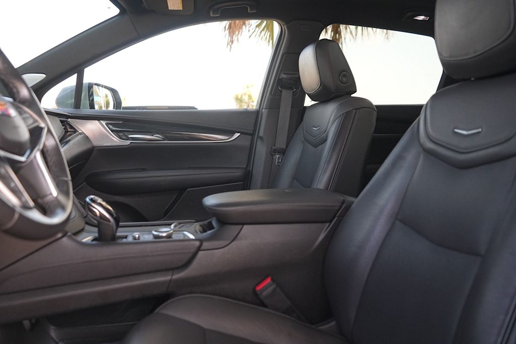 Thumbnail: 2023 Cadillac XT5 - 11
