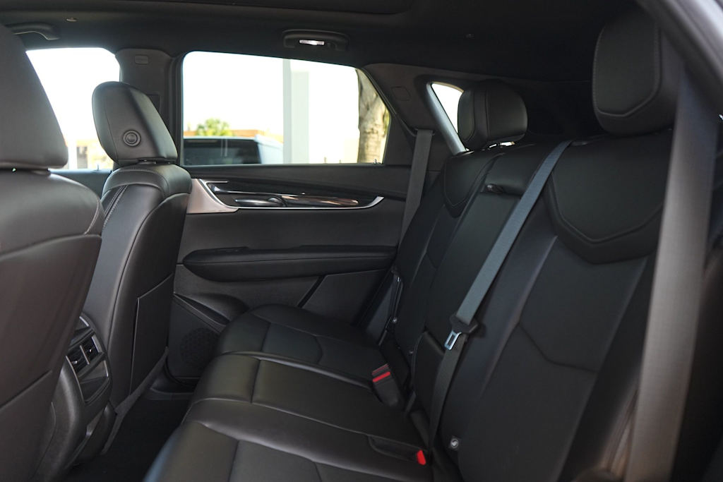 Thumbnail: 2023 Cadillac XT5 - 21