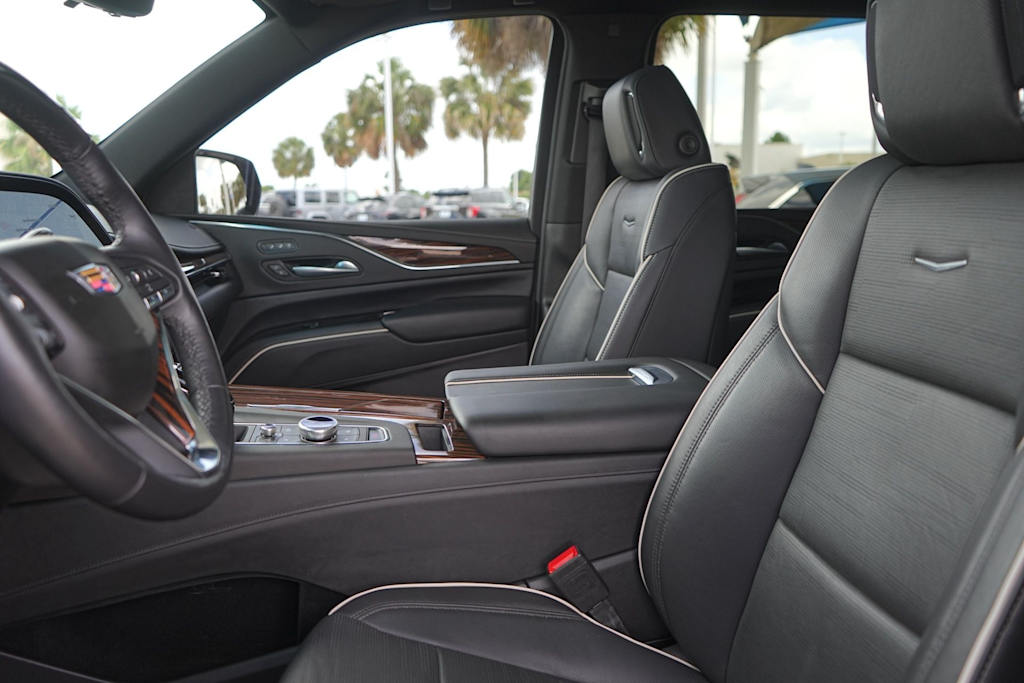 Thumbnail: 2024 Cadillac Escalade - 11