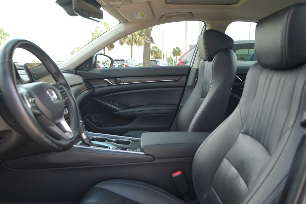 Thumbnail: 2022 Honda Accord - 10