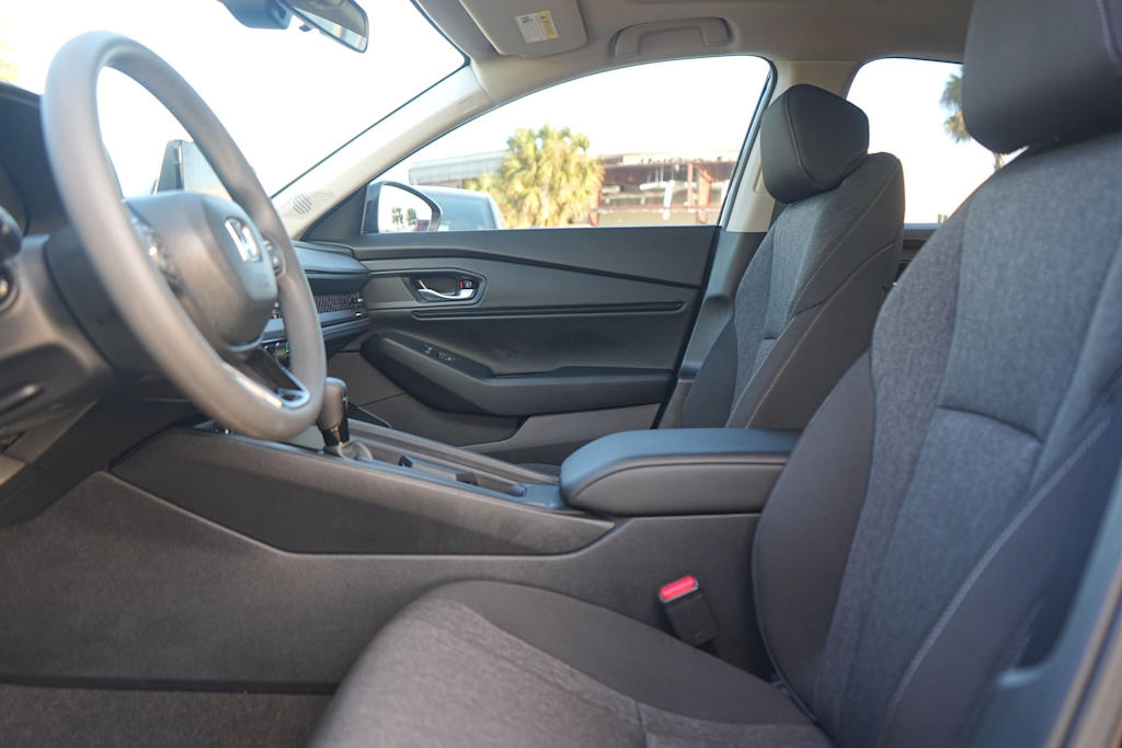 Thumbnail: 2025 Honda Accord - 10