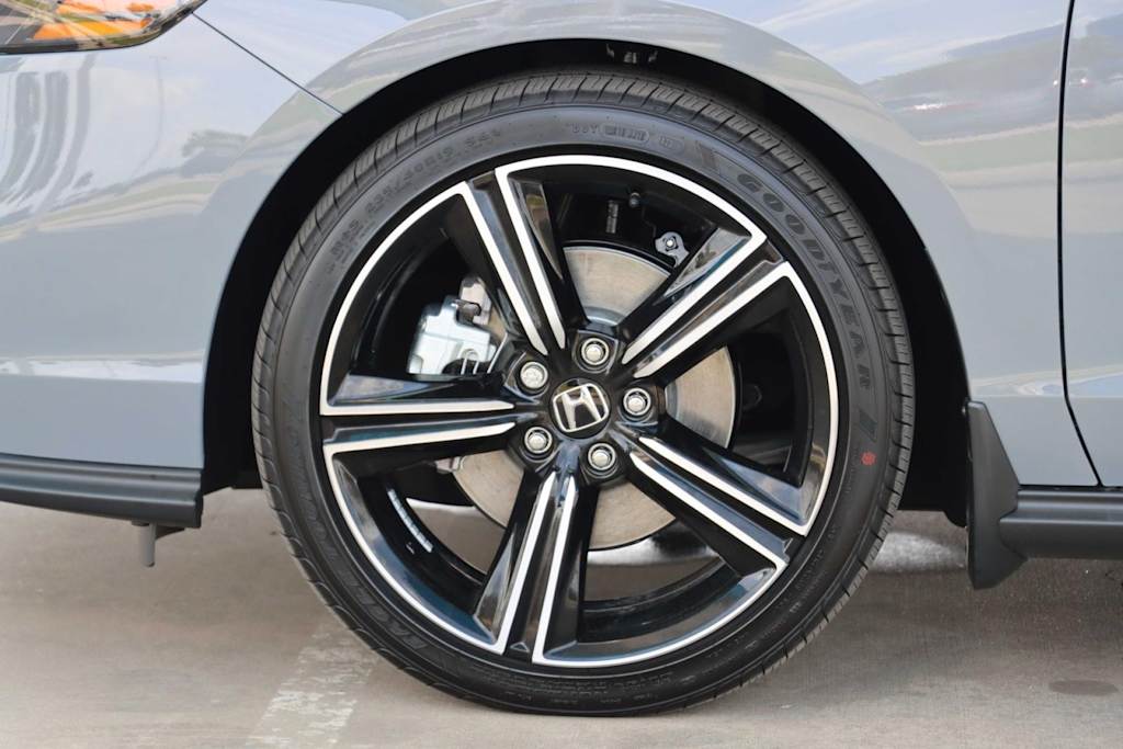 2025 Honda Accord Sport 6