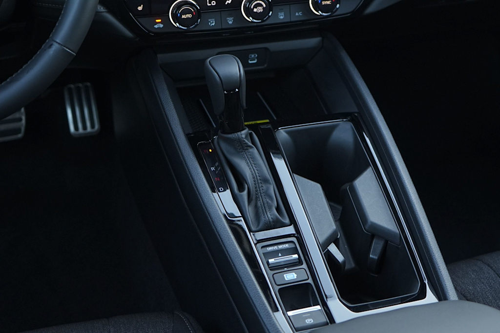 2025 Honda Accord Hybrid Sport - Photo 16