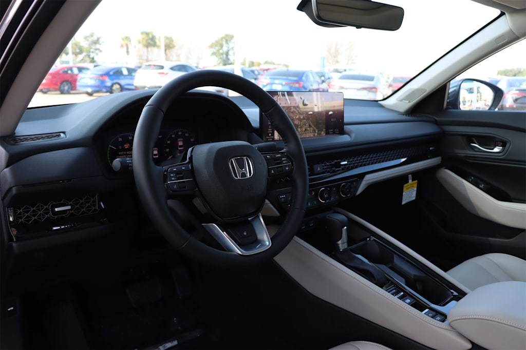 2025 Honda Accord Touring 2