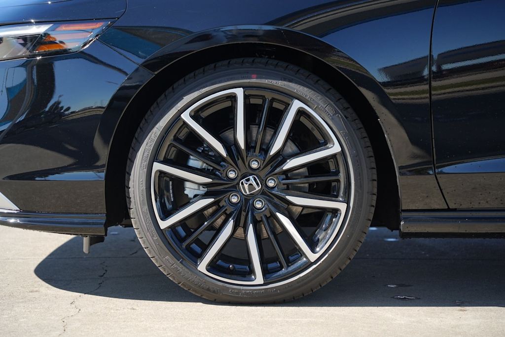 Thumbnail: 2025 Honda Accord - 8