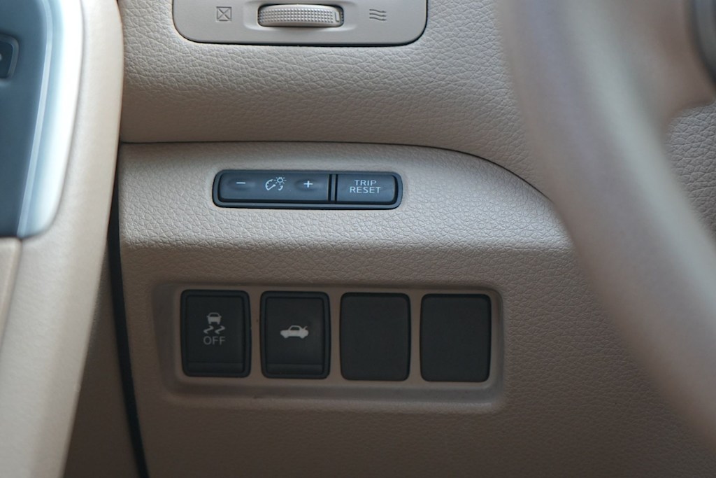 Thumbnail: 2015 Nissan Altima - 28