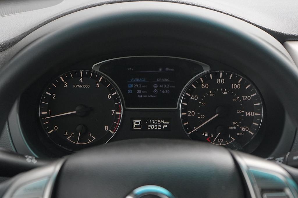 Thumbnail: 2015 Nissan Altima - 16
