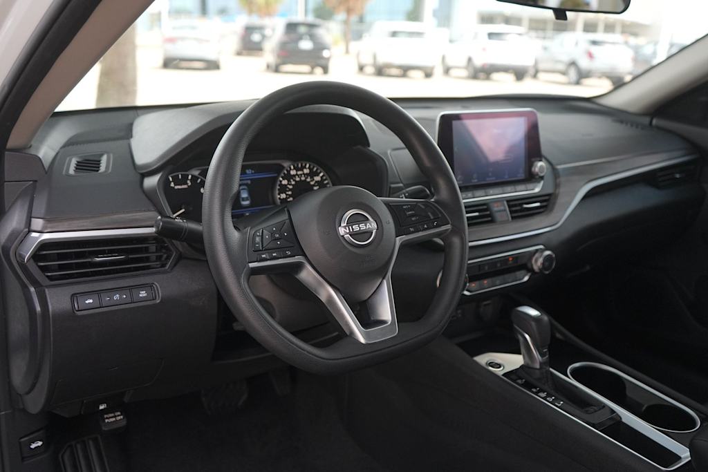 Thumbnail: 2024 Nissan Altima - 2