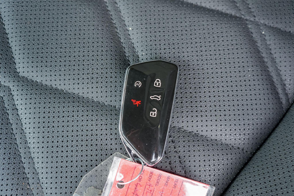 Thumbnail: 2024 Volkswagen Atlas - 17