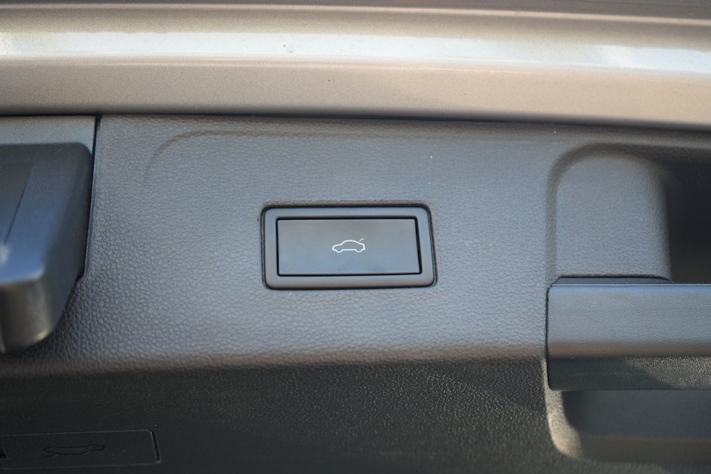 Thumbnail: 2022 Volkswagen Atlas - 29