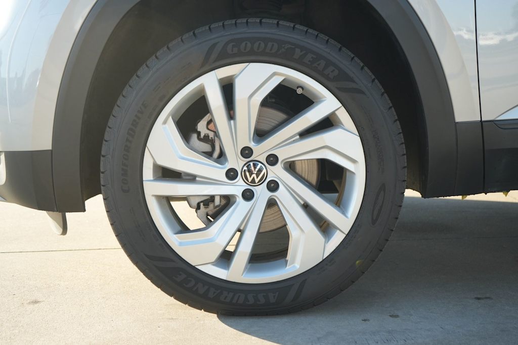 Thumbnail: 2022 Volkswagen Atlas - 8