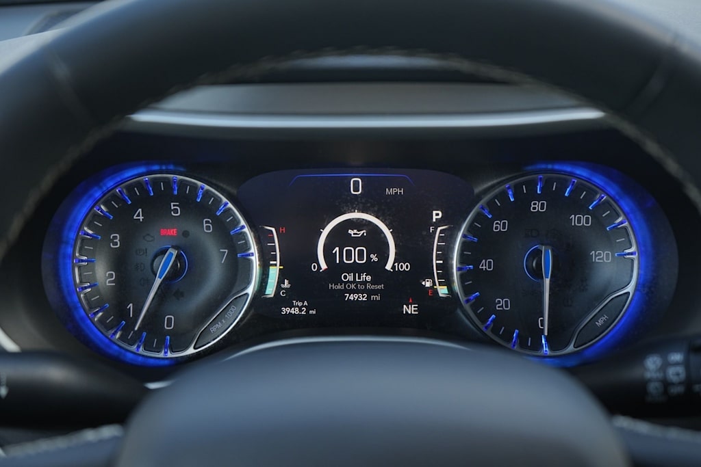 Thumbnail: 2022 Chrysler Pacifica - 16