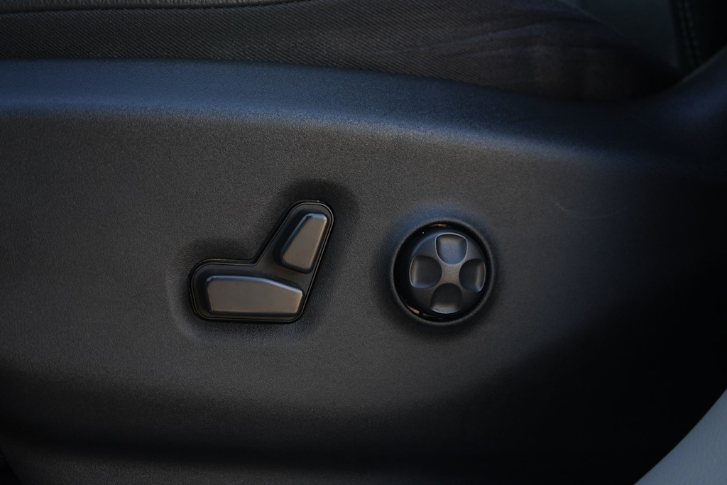 Thumbnail: 2022 Chrysler Pacifica - 22