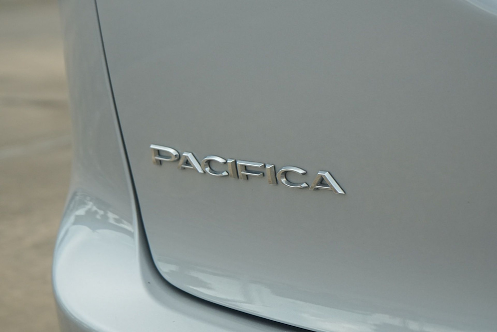Thumbnail: 2024 Chrysler Pacifica - 7