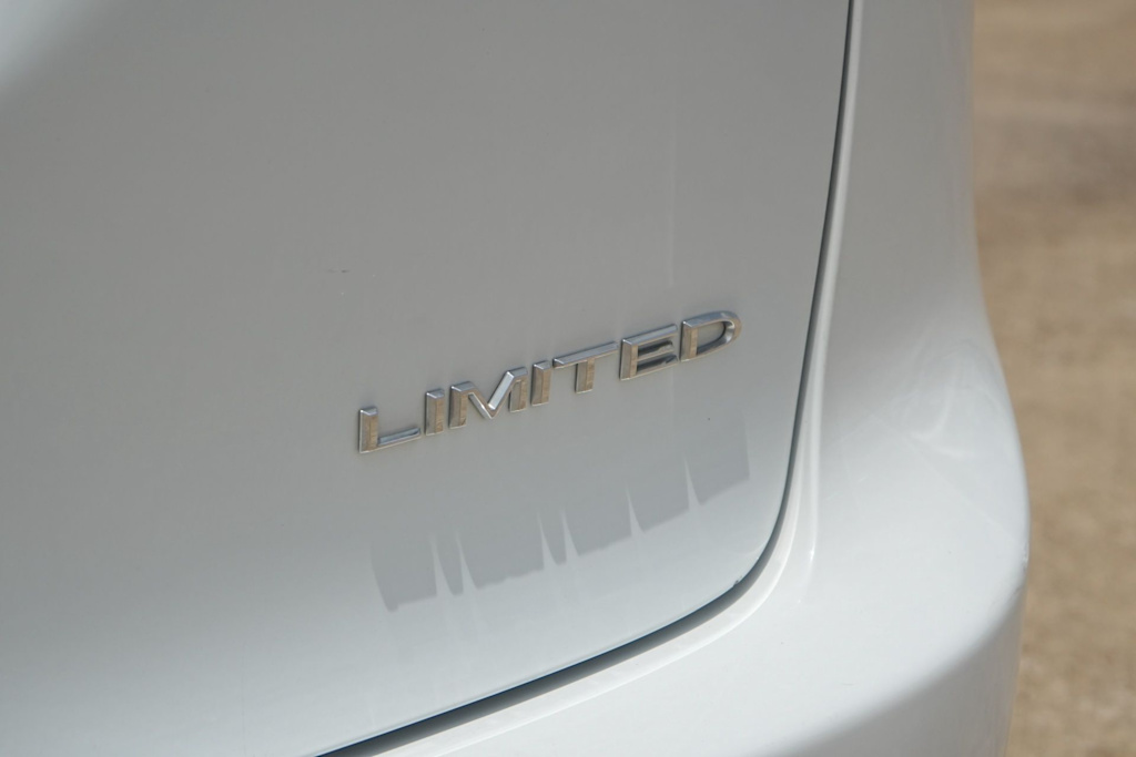 Thumbnail: 2023 Chrysler Pacifica - 7