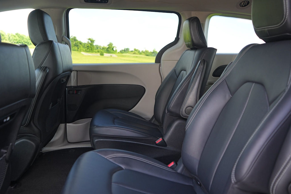 Thumbnail: 2024 Chrysler Pacifica - 20