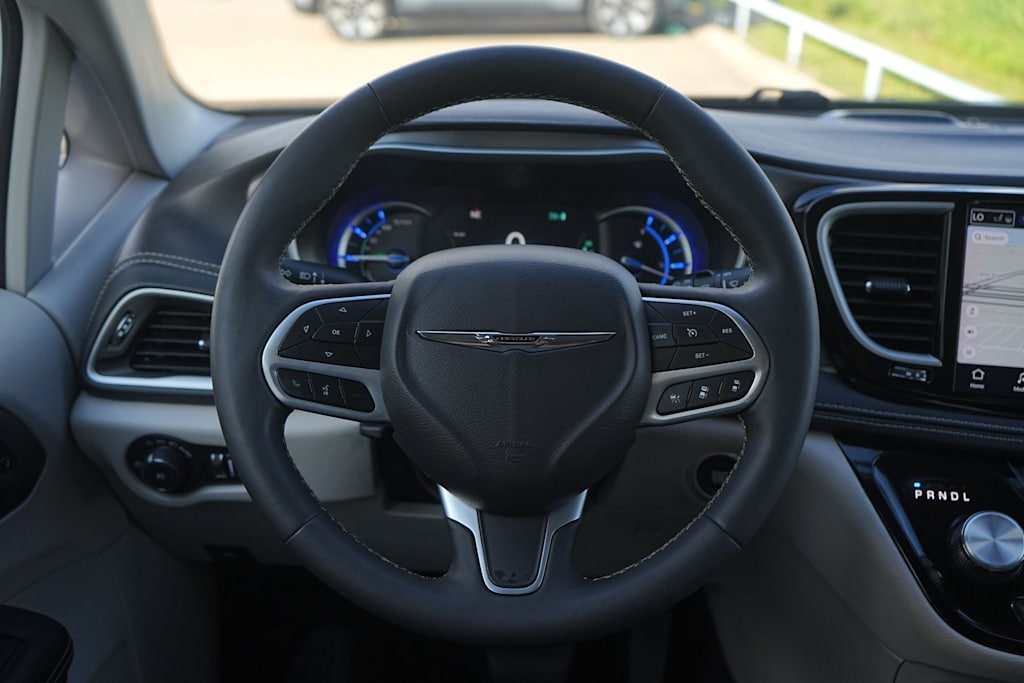 Thumbnail: 2024 Chrysler Pacifica - 14