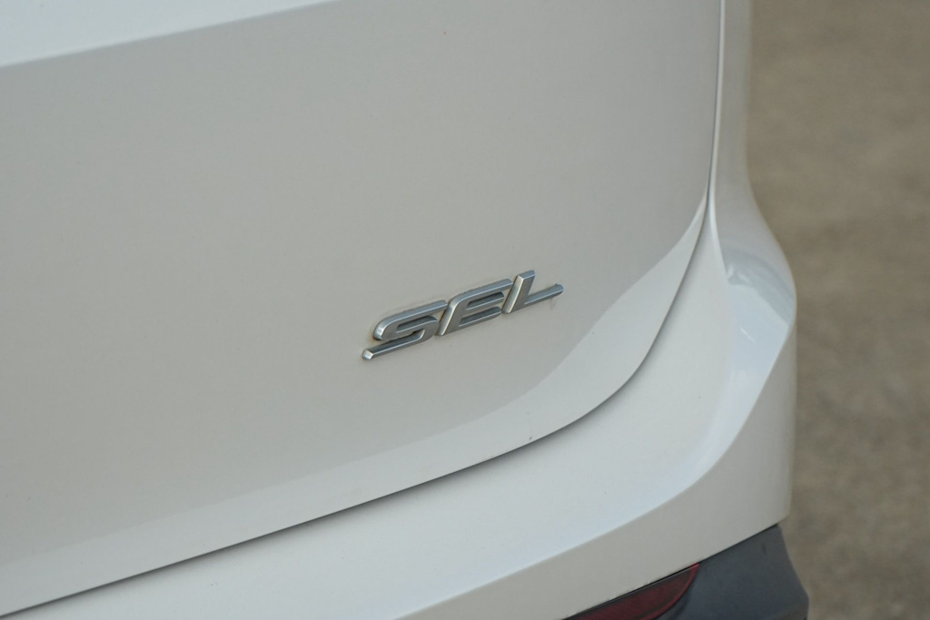 Thumbnail: 2017 Ford Edge - 7