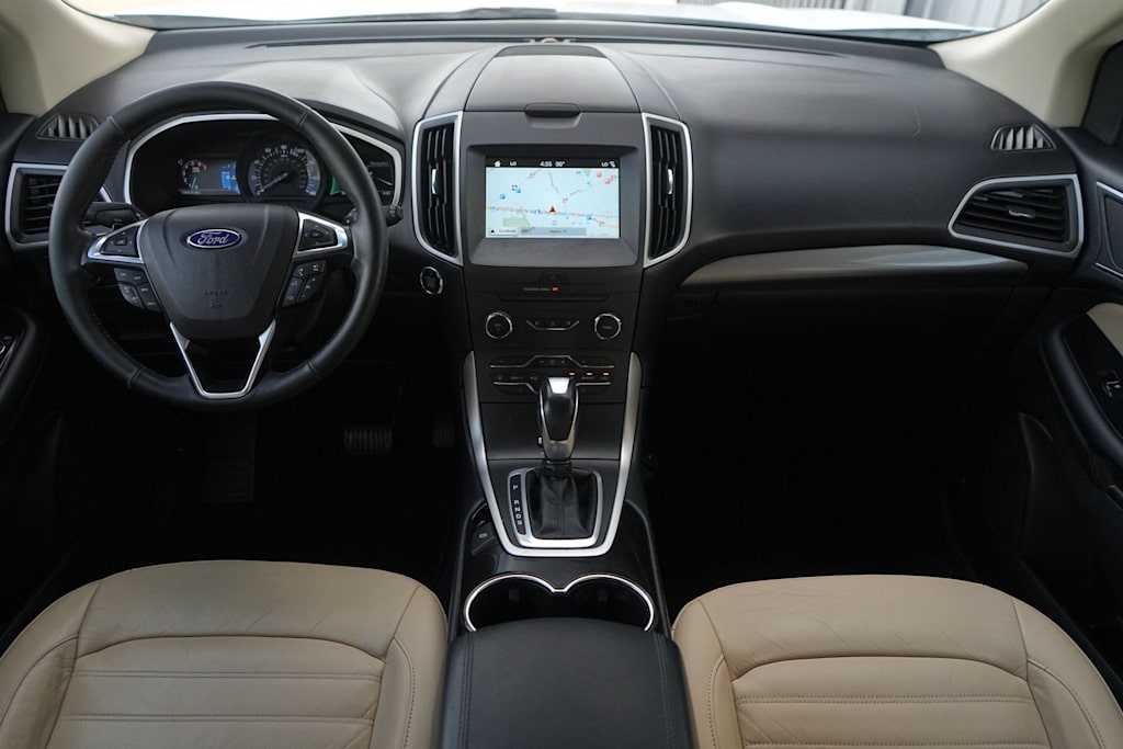 Thumbnail: 2017 Ford Edge - 10