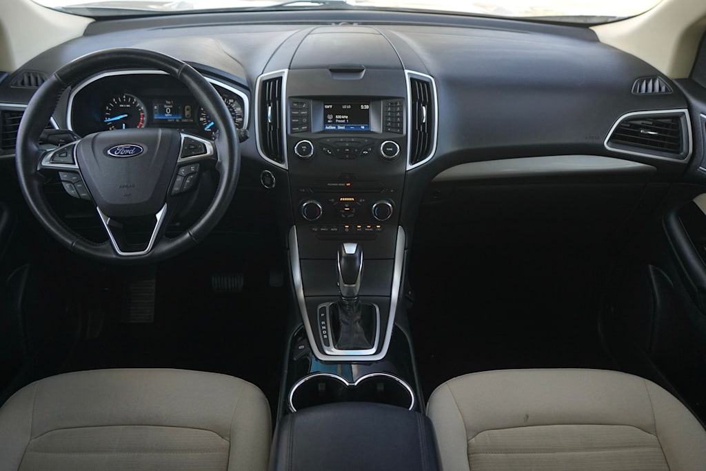 Thumbnail: 2017 Ford Edge - 10