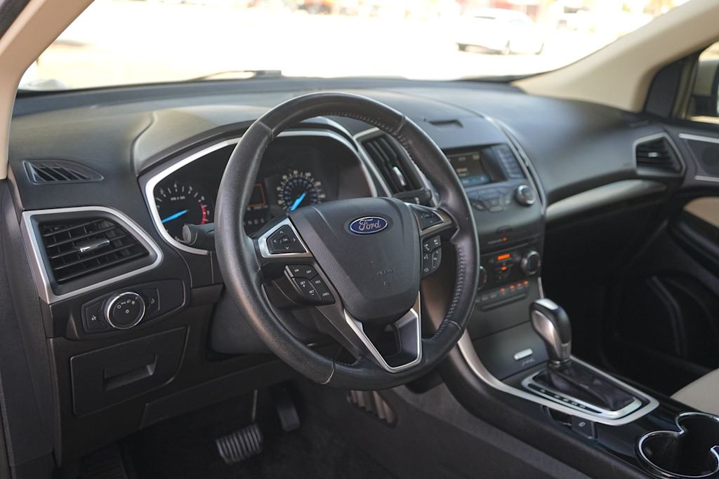 Thumbnail: 2017 Ford Edge - 2