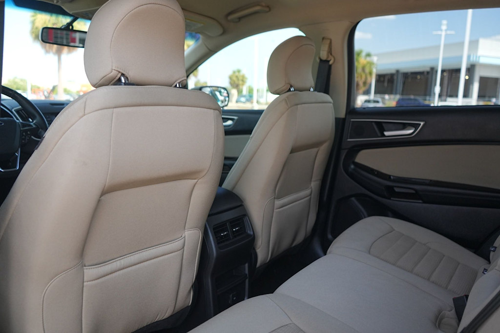 Thumbnail: 2017 Ford Edge - 13