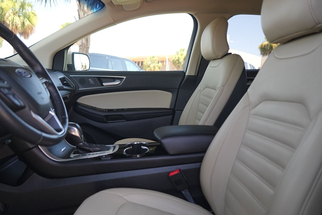 Thumbnail: 2018 Ford Edge - 11