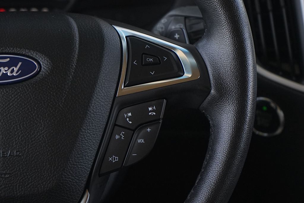 Thumbnail: 2018 Ford Edge - 24