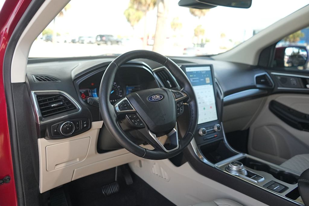 Thumbnail: 2023 Ford Edge - 2