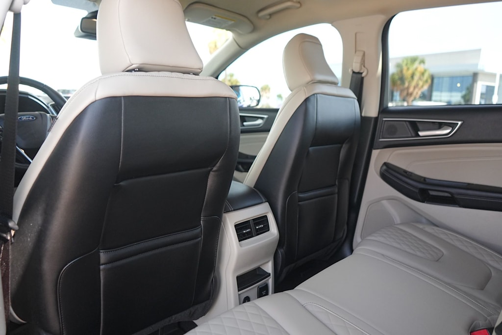 Thumbnail: 2023 Ford Edge - 12