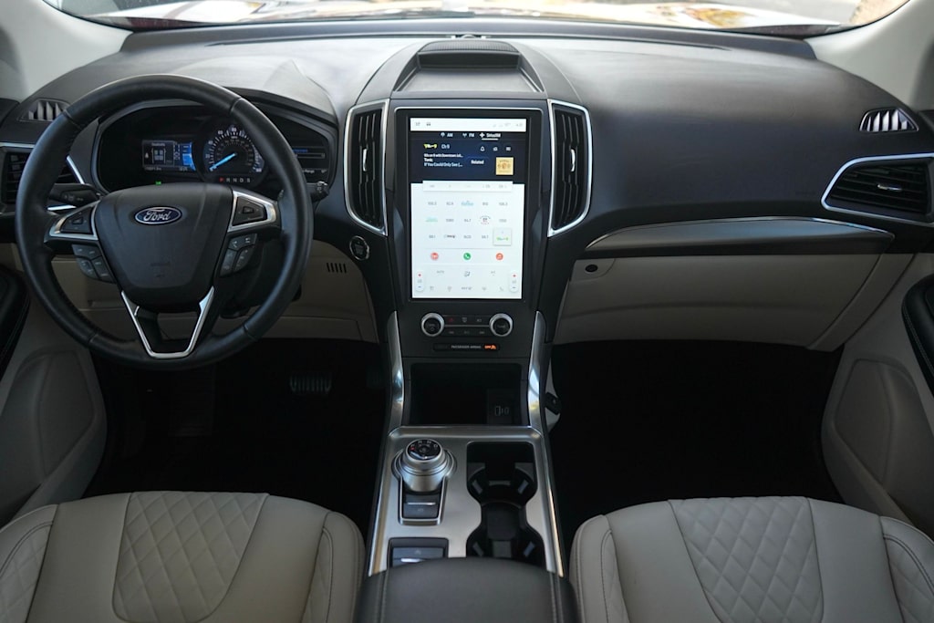 Thumbnail: 2023 Ford Edge - 9