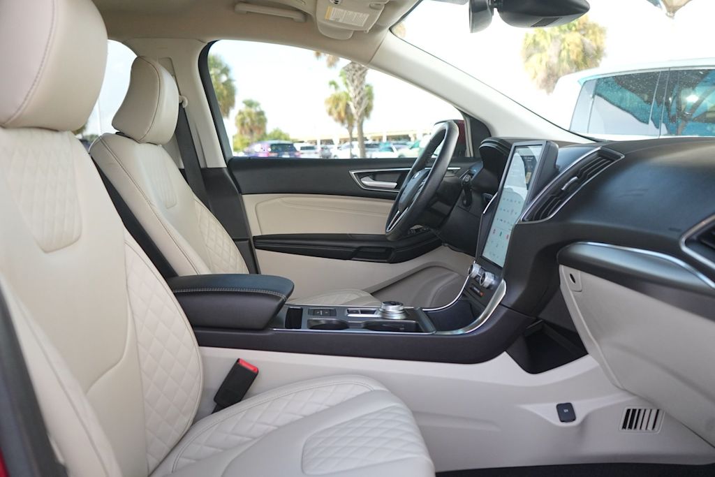 Thumbnail: 2023 Ford Edge - 11