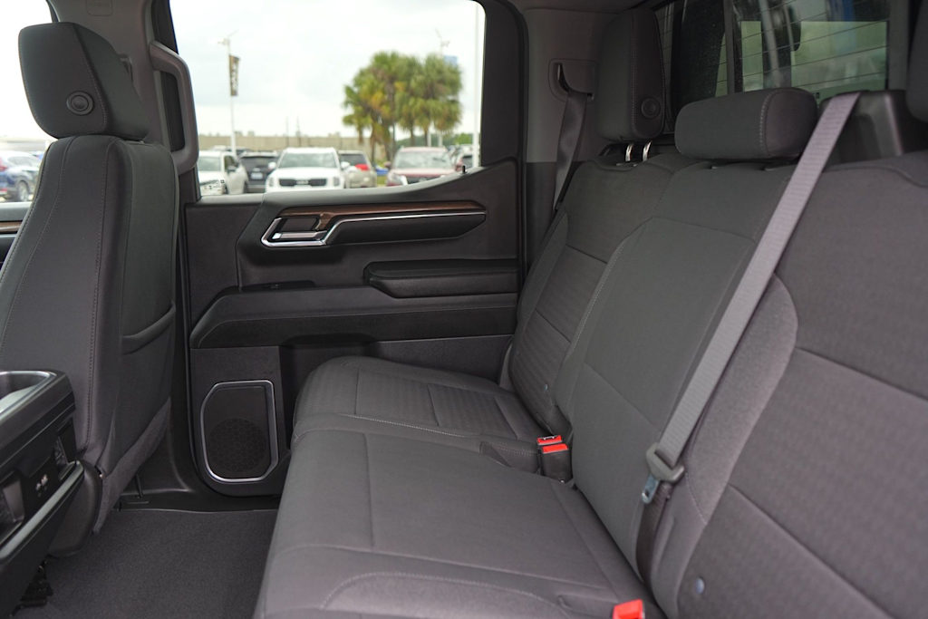 Thumbnail: 2024 Chevrolet Silverado 1500 - 22