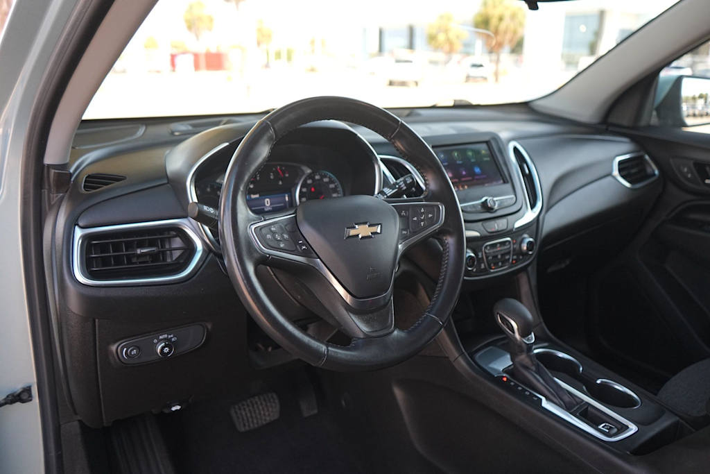 Thumbnail: 2022 Chevrolet Equinox - 2