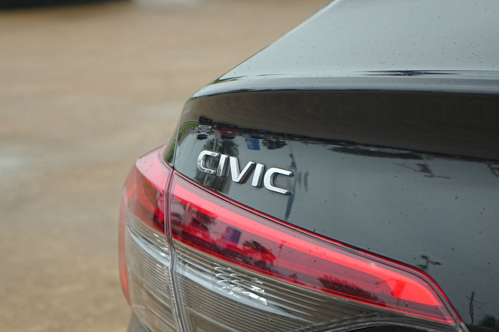 Thumbnail: 2023 Honda Civic - 7