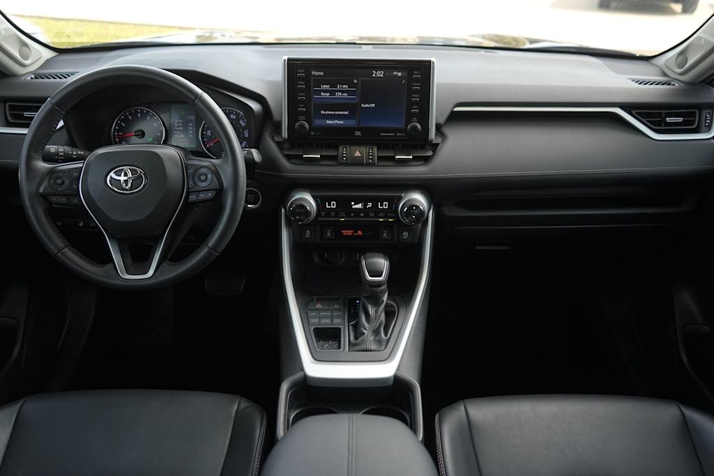 Thumbnail: 2020 Toyota RAV4 - 10