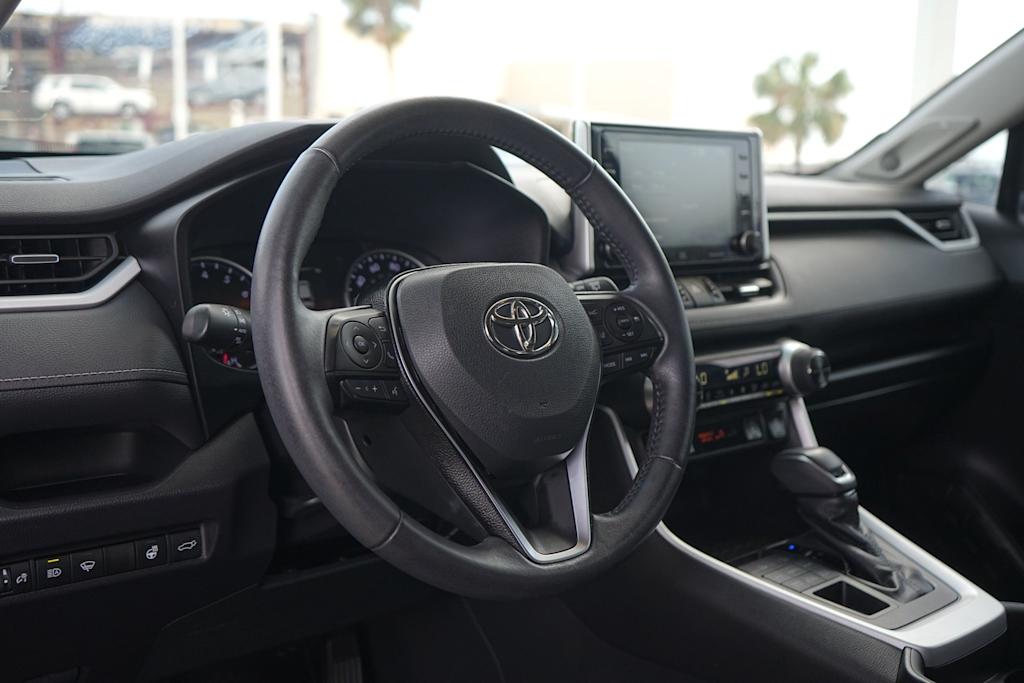 Thumbnail: 2020 Toyota RAV4 - 2