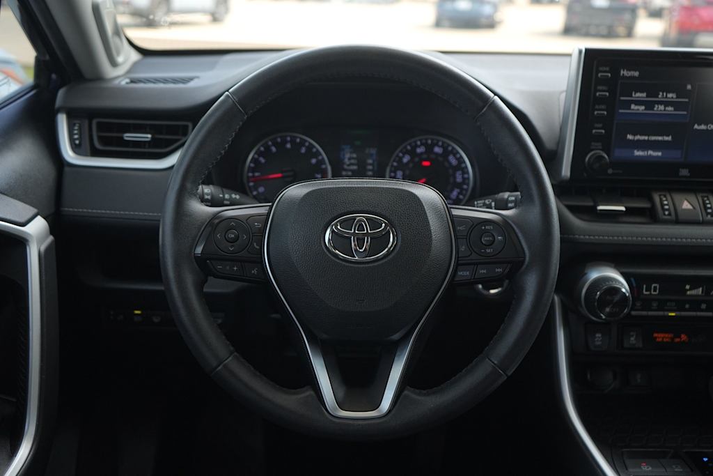 Thumbnail: 2020 Toyota RAV4 - 14