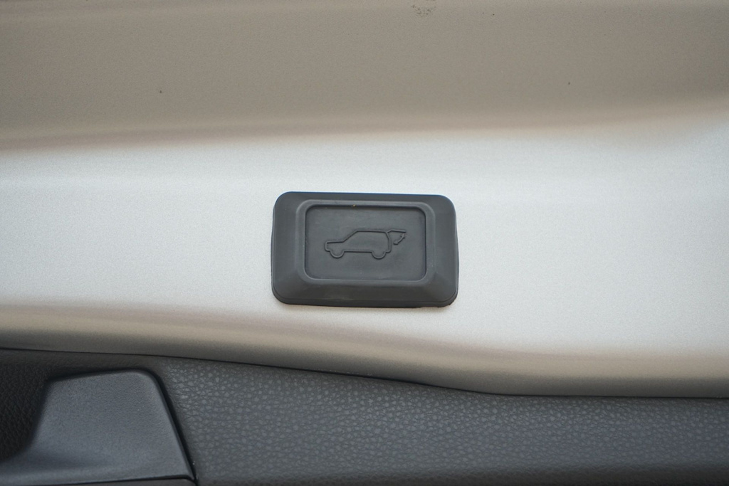 Thumbnail: 2024 Toyota RAV4 - 29