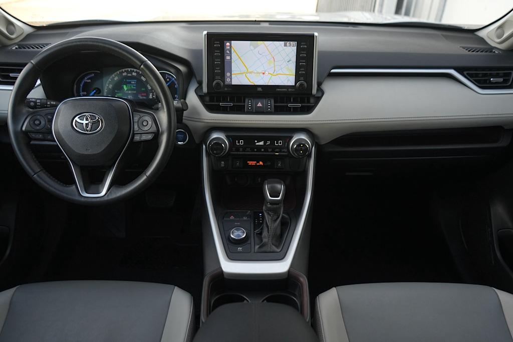 Thumbnail: 2020 Toyota RAV4 - 10