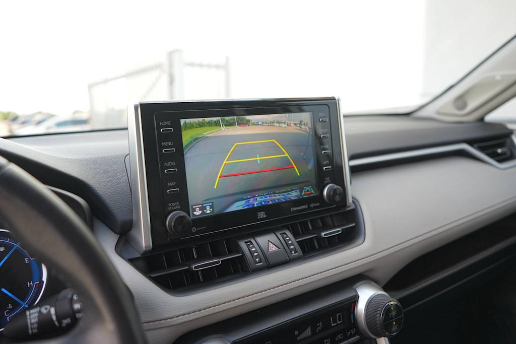 Thumbnail: 2020 Toyota RAV4 - 24