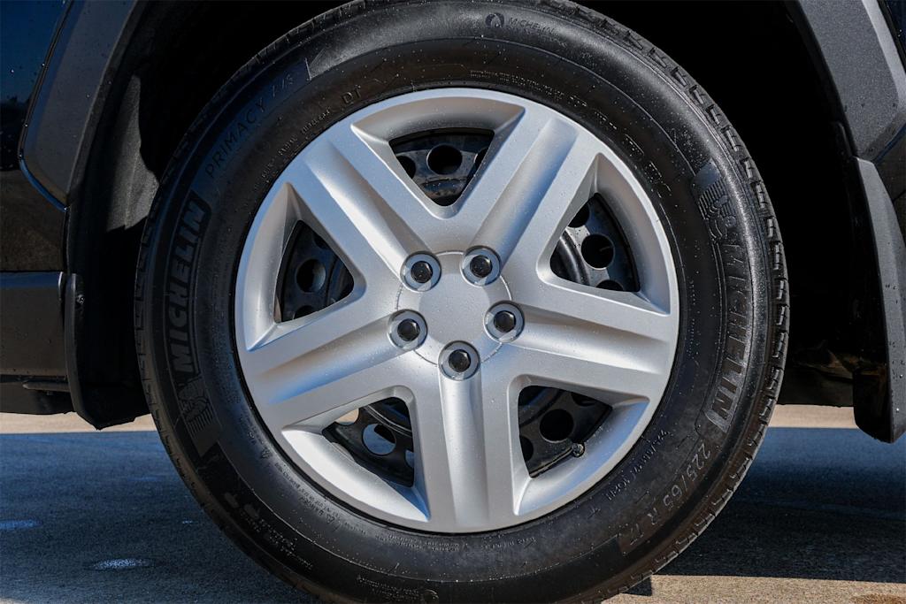 Thumbnail: 2024 Toyota RAV4 - 8