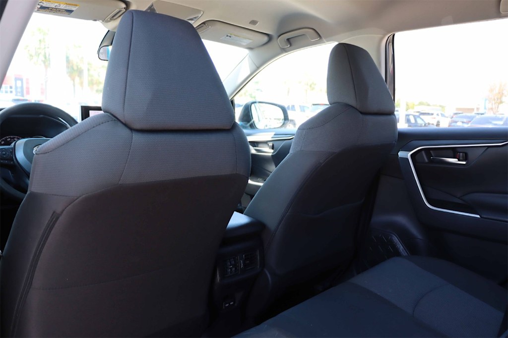 Thumbnail: 2024 Toyota RAV4 - 11