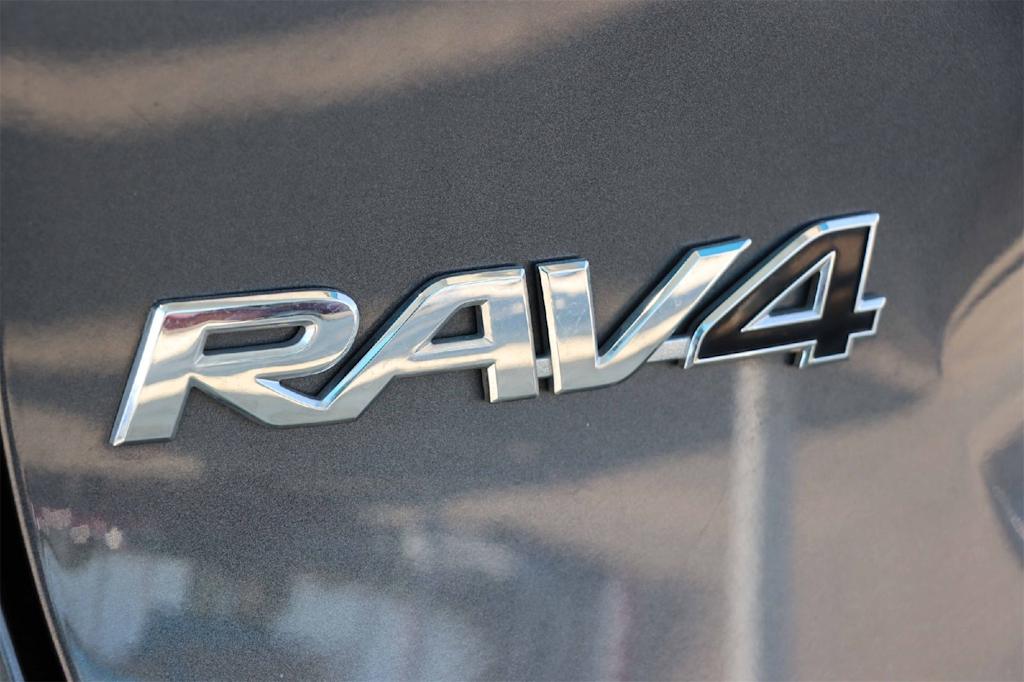 Thumbnail: 2024 Toyota RAV4 - 6