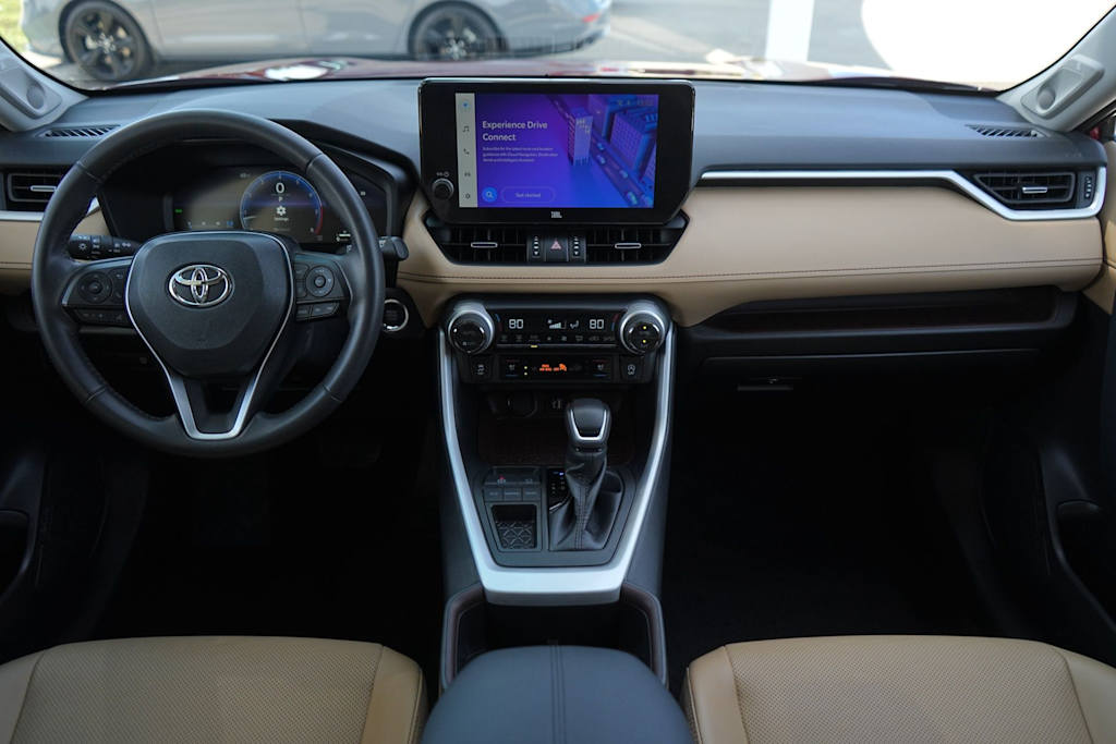 Thumbnail: 2024 Toyota RAV4 - 10