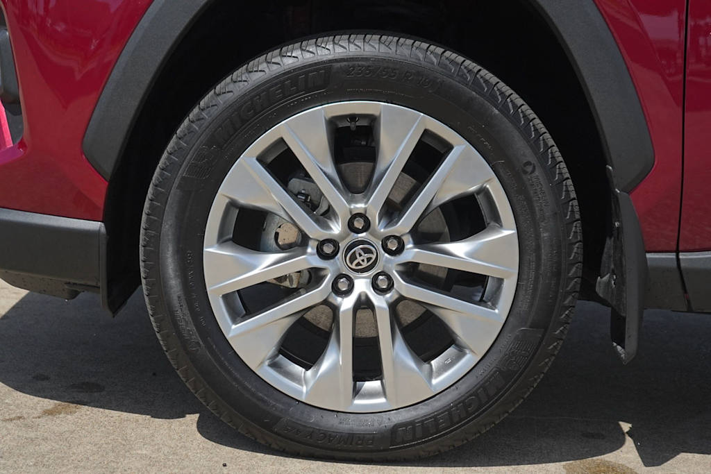 Thumbnail: 2024 Toyota RAV4 - 8